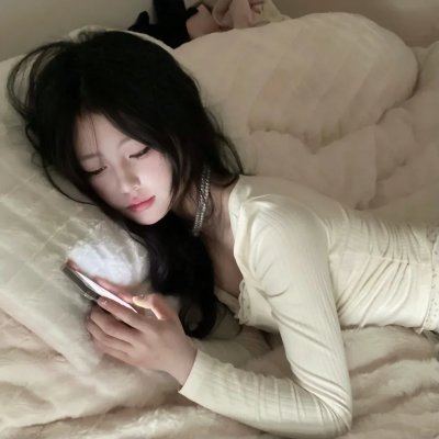 被流浪猫捡到的男人